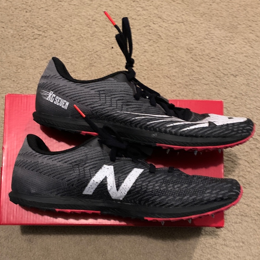 New Balance Black and White Running Shoes - Picture 5 of 5